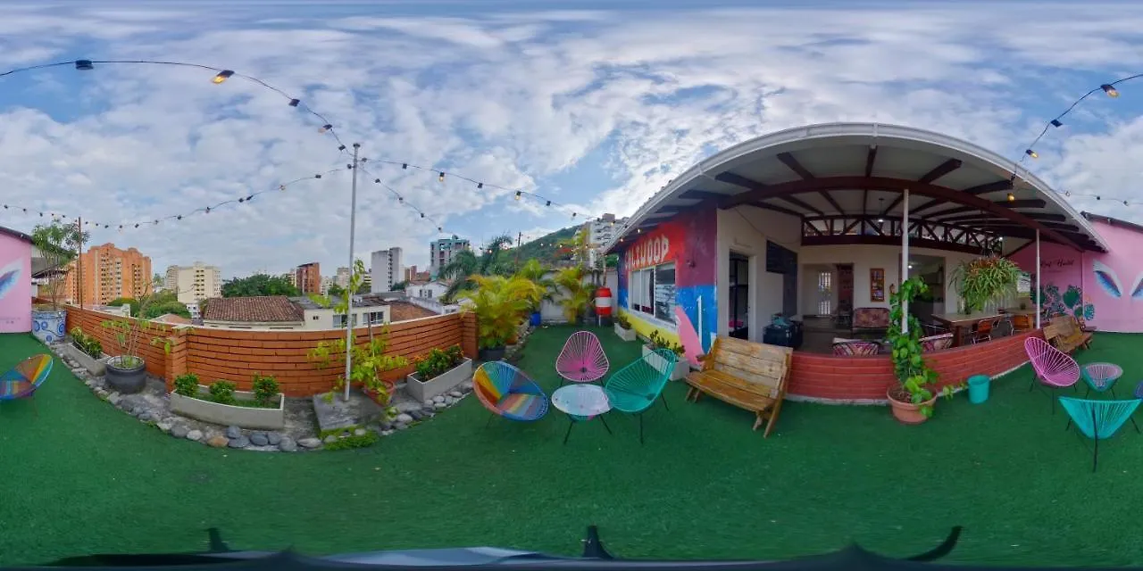** Guest house Roof Hostel Cali Colombia